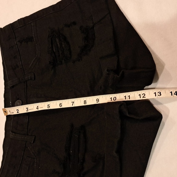 KanCan Black Distressed Shorts. Size 26. - Picture 10 of 11